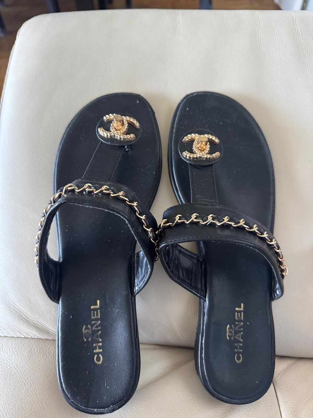 Black Leather Chain-Trim Toe-Post Sandals with Gold Medallion - Picture 2 of 4